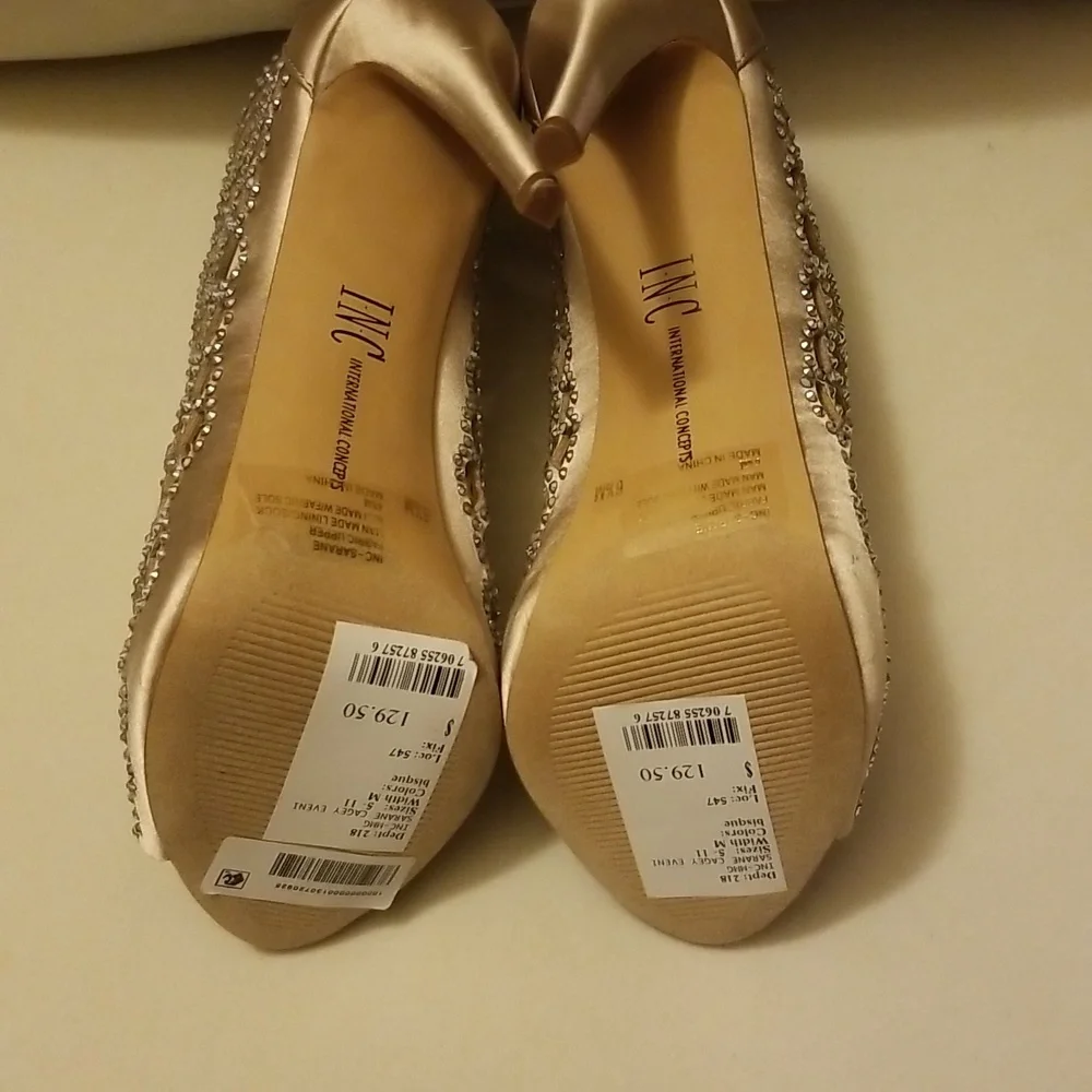 INC SHOES - Picture 5 of 5